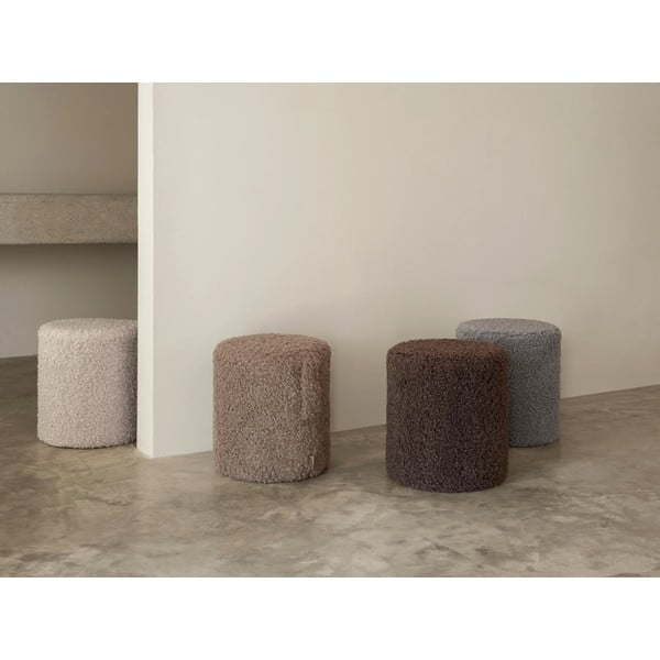 Smeđi tabure od bouclé tkanine Teddy – Blomus-image-4