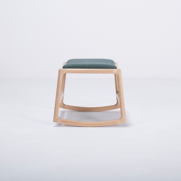 Tabure s konstrukcijom od hrastovog drveta sa zelenim tekstilnim sjedalom Gazzda Dedo-image-1