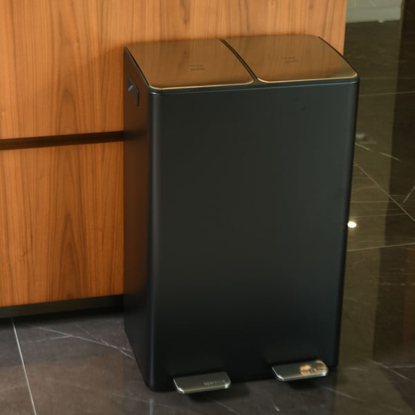 Tamno siva željezna kanta za smeće 2x30 l za odvojeni otpad/s pedalom   Aliya – Spirella-image-2