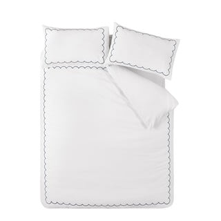 Bijela/plava posteljina za bračni krevet/za produženi krevet 230x220 cm Scallop Border – Catherine Lansfield
