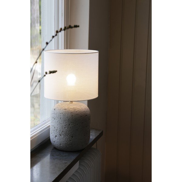 Siva stolna lampa s tekstilnim sjenilom (visina 44 cm) Montagna – Markslöjd-image-1