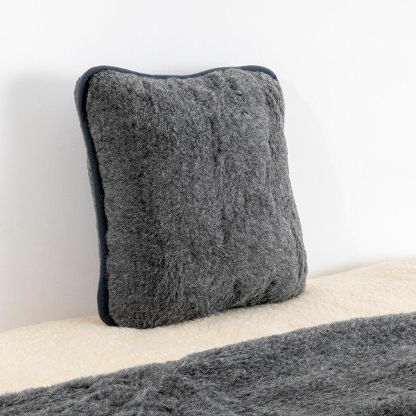 Jastuk od merino vune tamnosive boje Native Natural, 50 x 60 cm-image-1