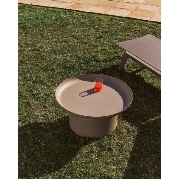 Metalni okrugao vrtni stolić za kavu ø 70 cm Arcola – Kave Home-image-1