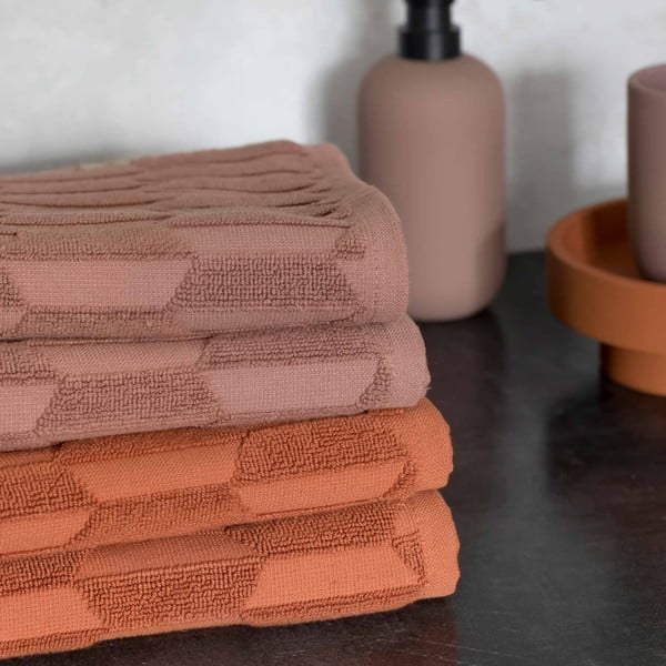 Smeđi pamučni ručnik 50x95 cm Geo - Mette Ditmer Denmark-image-1