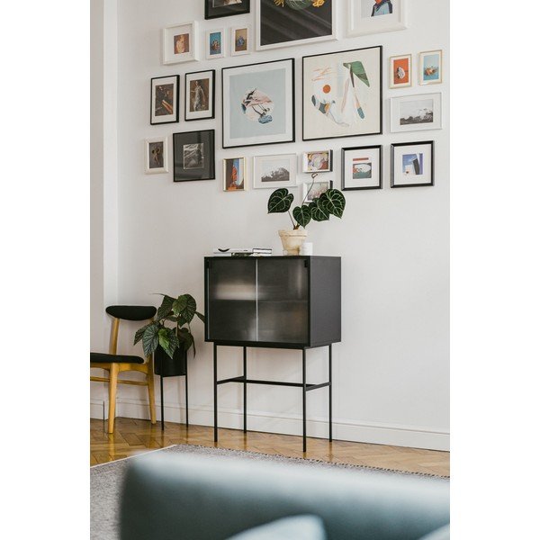 Crna vitrina s kliznim vratima 70x109x40 cm Lekko – noo.ma-image-1