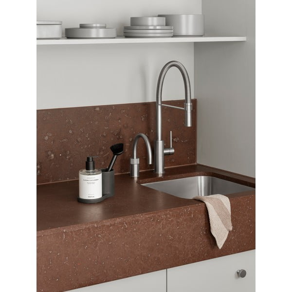 Crni glineni držač za deterdžente Piro – Blomus-image-1