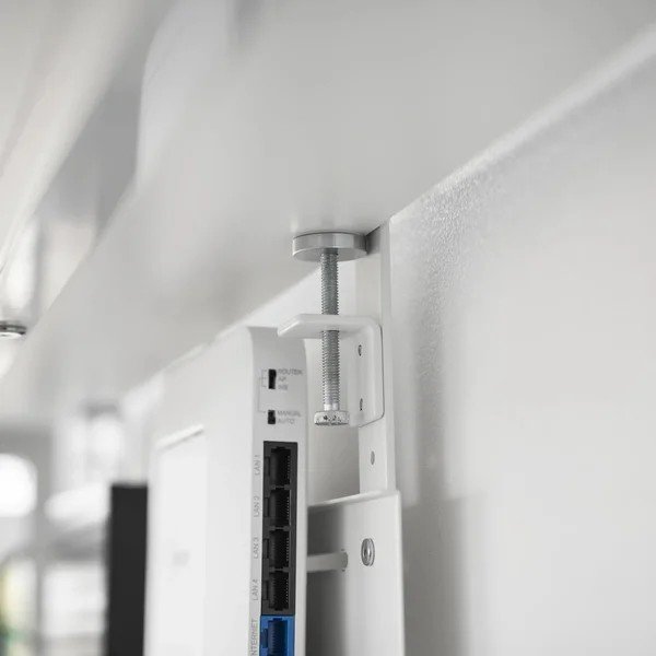 Bijeli metalni uredski organizator za kablove Smart – YAMAZAKI-image-3
