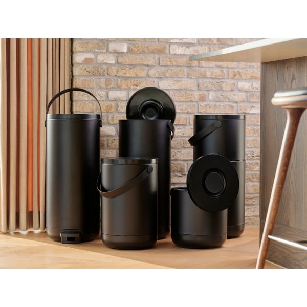 Crna plastična kanta za smeće s pedalom 35 l Circular – Zone-image-3