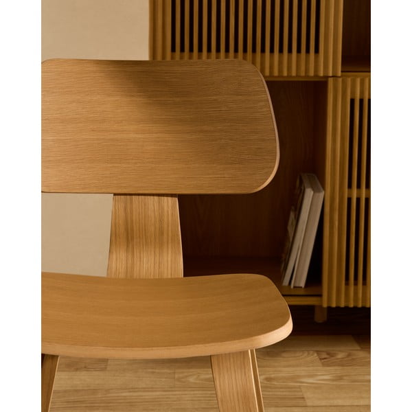 Blagovaonska stolica u dekoru hrasta u prirodnoj boji Gena – Kave Home-image-1