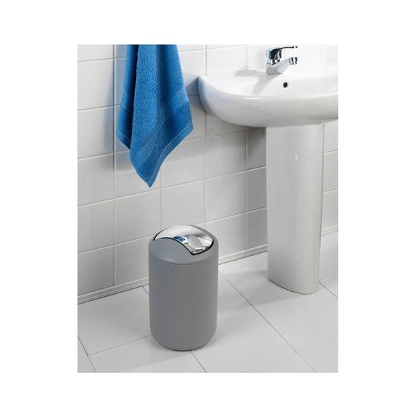 Sivi plastičan set pribora za kupaonicu Brasil – Wenko-image-1