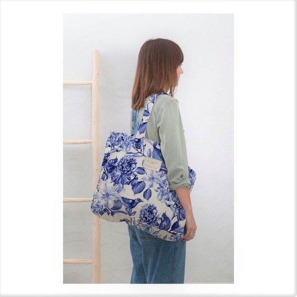 Platnena torba Really Nice Things Blue Flowers, širina 44 cm-image-1