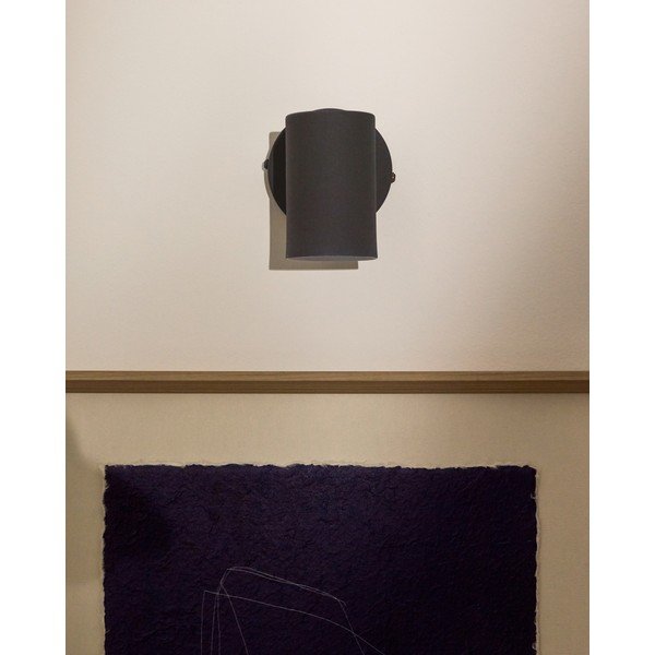 Crna metalna zidna lampa Manie – Kave Home-image-3