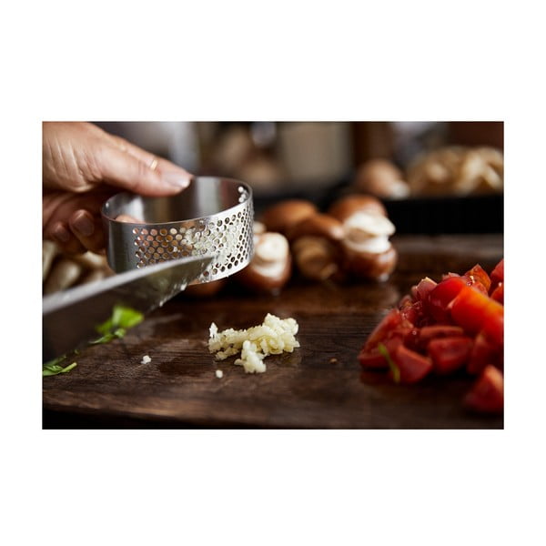 Čelična preša za češnjak Zone Singles-image-1