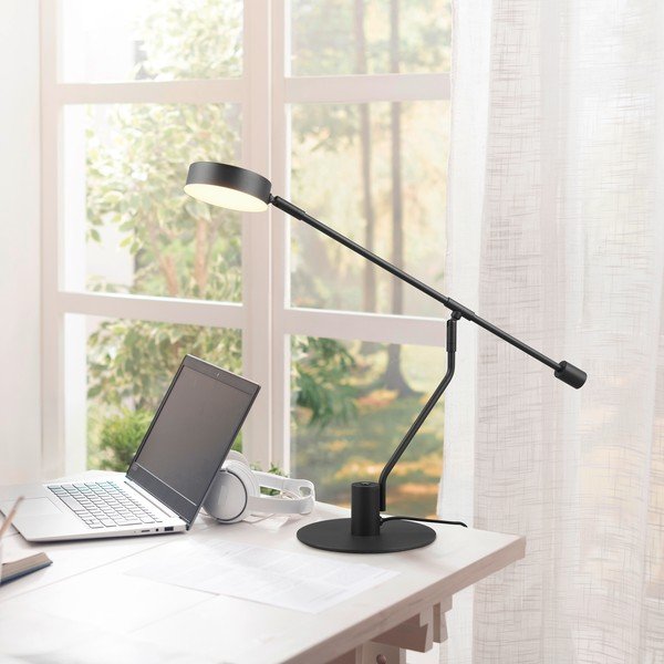 Mat crna LED stolna lampa sa savitljivom konstrukcijom (visina 64 cm) Manduro – Trio-image-1