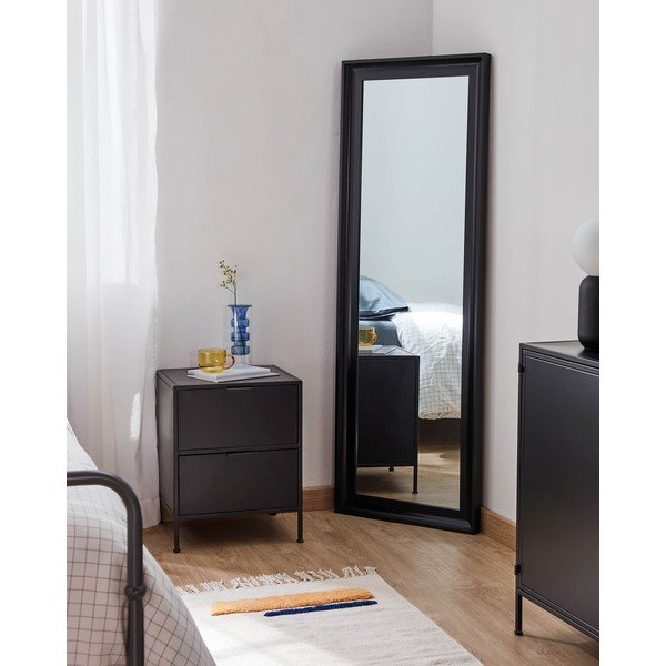 Crni željezni noćni ormarić Shantay – Kave Home-image-4