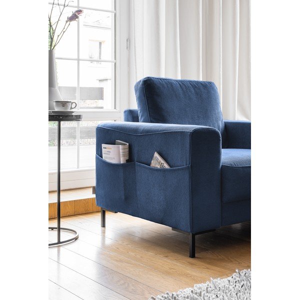 Tamno plava fotelja od samta Lofty Lilly – Miuform-image-3