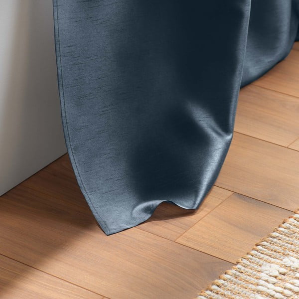 Tamno plava zavjesa od mikrosatena 140x240 cm Shana – douceur d'intérieur-image-3