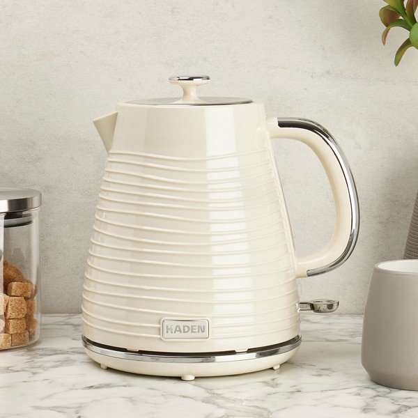 Krem plastično kuhalo za vodu 1,7 l Devon – Haden-image-1