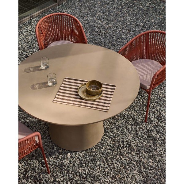 Betonski vanjski blagovaonski stol Kave Home Itai, ⌀ 120 cm-image-2