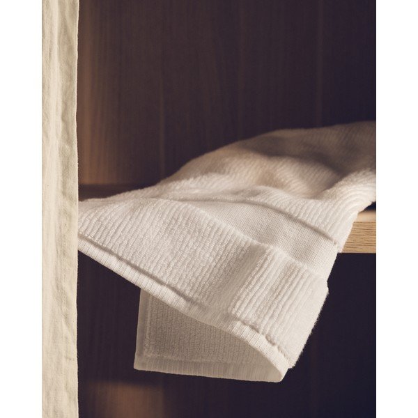Bijeli pamučan ručnik od frotira 30x50 cm Olvira – Kave Home-image-3