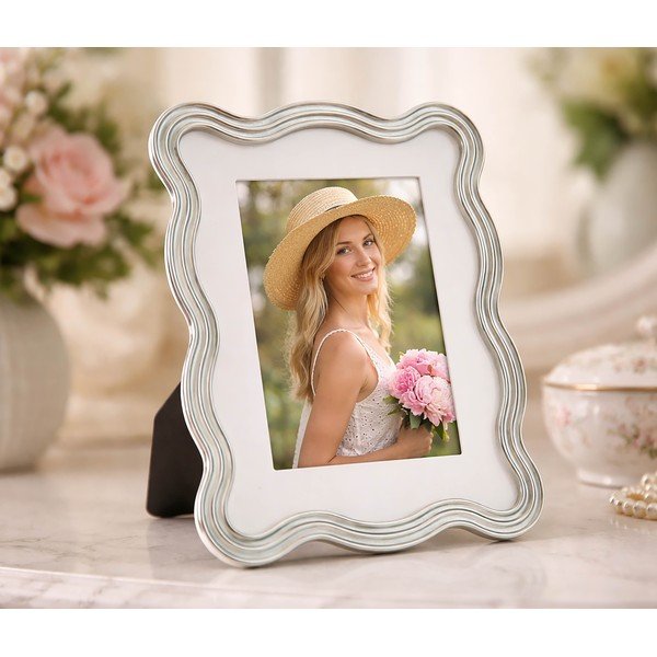 Svijetlo plavi/u srebrnoj boji metalni/stakleni stojeći okvir 17,5x22,5 cm Elizabeth – Mauro Ferretti-image-1