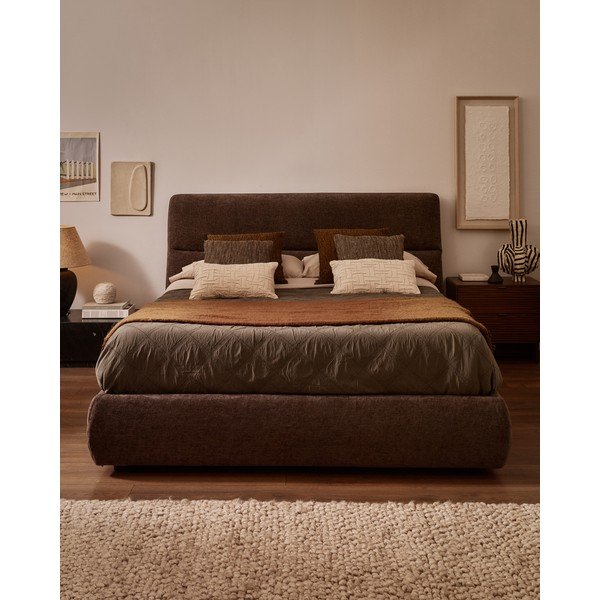 Tamno smeđi tapecirani bračni krevet od šenila s prostorom za odlaganje s podnicom 180x200 cm Dafra – Kave Home-image-1