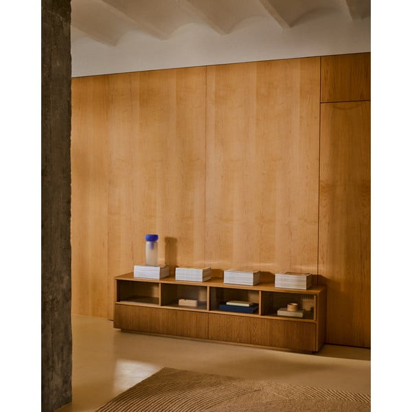 TV komoda u dekoru hrasta u prirodnoj boji 200x54x40 cm Helvine – Kave Home-image-1