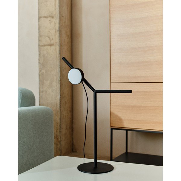 Crna metalna LED stolna lampa s mogućnosti zatamnjivanja (visina 61,5 cm) Orey – Kave Home-image-1