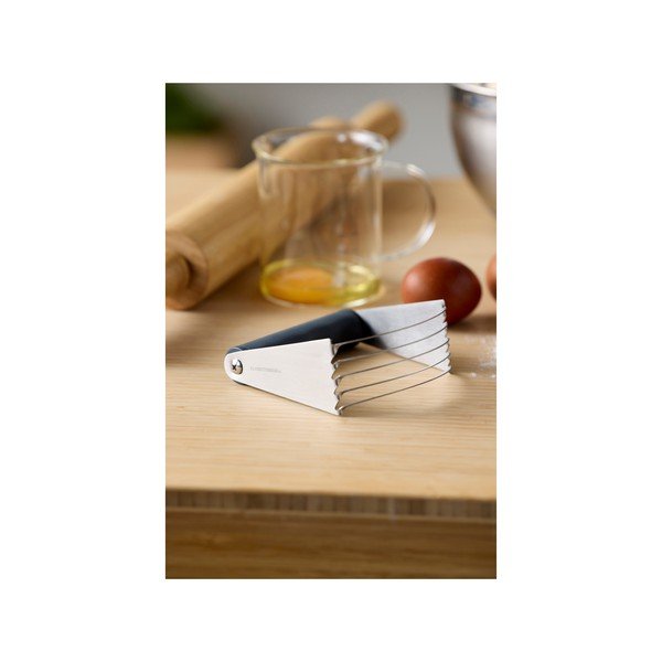 Metalni pribor za pečenje – Blomsterbergs-image-2