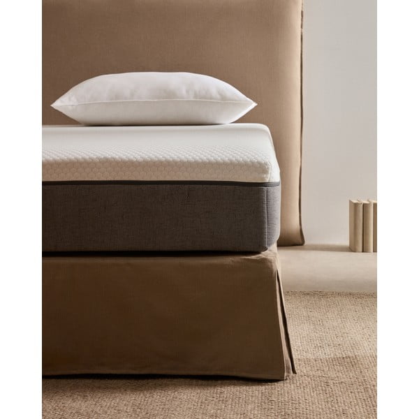 Srednje tvrd madrac od pjene 135x190 cm Eva – Kave Home-image-1