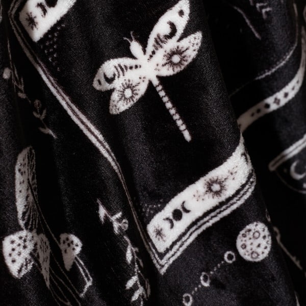 Crna deka s motivom noći vještiva od mikropliša 130x170 cm Enchanted Witchcraft – Catherine Lansfield-image-2