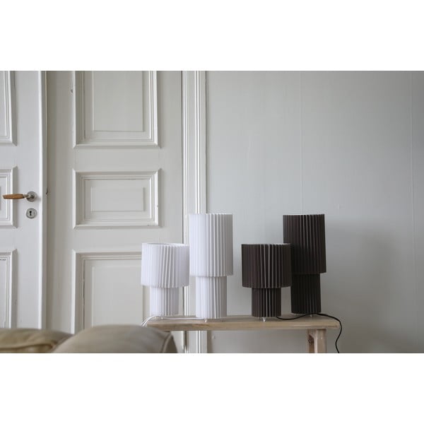 Bijela stolna lampa s tekstilnim sjenilom (visina 45 cm) Catis – Markslöjd-image-4