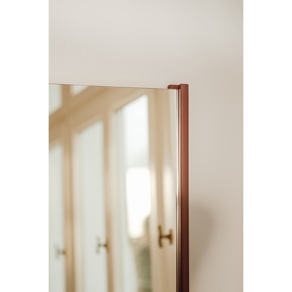 Stojeće ogledalo s okvirom od masivnog drveta 49x166 cm Lun – noo.ma-image-3