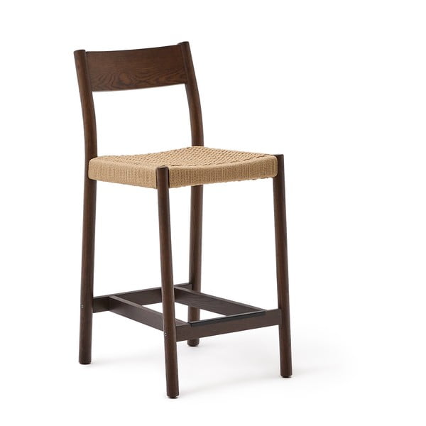 Smeđa/u prirodnoj boji barska stolica od punog hrasta (visine sjedala 65 cm) Yalia – Kave Home