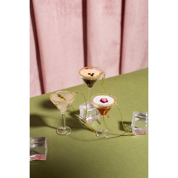 Stakleni ukrasi za božićno drvce u setu 3 kom 15,5 cm Martini Cocktail – Sass & Belle-image-2