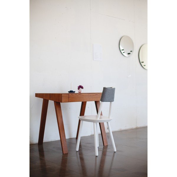 Smeđi stol s nogama od jasena EMKO 80 x 70 cm-image-1