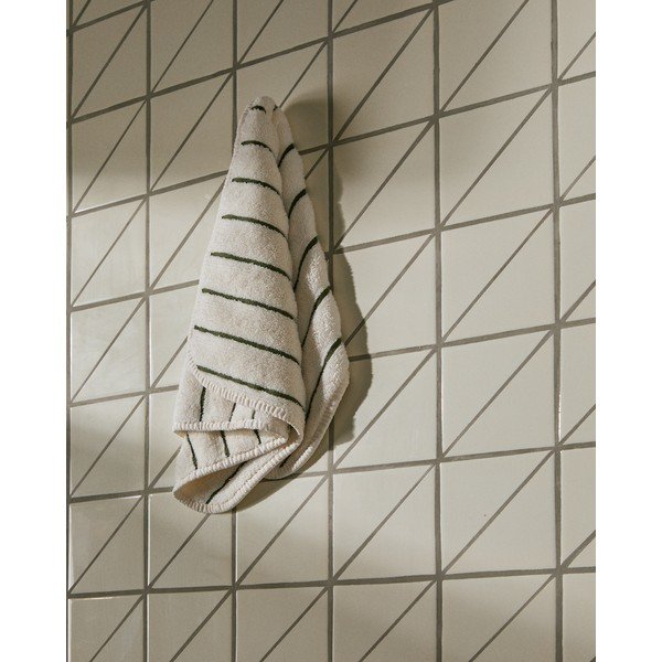 Zeleni/bež pamučan ručnik od frotira 30x50 cm Dorane – Kave Home-image-1
