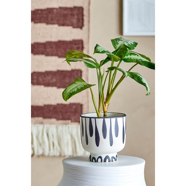 Ukrasna tegla za cvijeće od terakote ø 16 cm Malena – Bloomingville-image-1