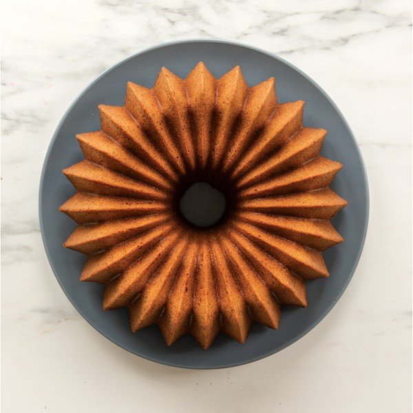Kalup za kuglof u zlatnoj boji Nordic Ware Brilliance, 2,4 l-image-1
