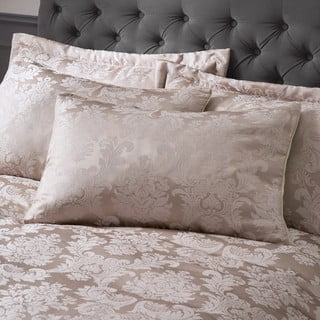 Bež posteljina za bračni krevet od damasta 200x200 cm Damask Jacquard – Catherine Lansfield