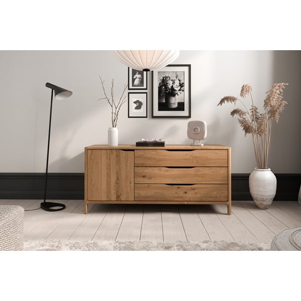 Niska komoda od punog hrasta u prirodnoj boji 140x64 cm Twig – The Beds-image-3