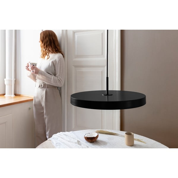 Crna LED viseća svjetiljka s metalnim sjenilom ø 43 cm Asteria Medium – UMAGE-image-1