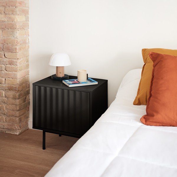 Crni noćni ormarić u mat dekoru Sierra – Teulat-image-1