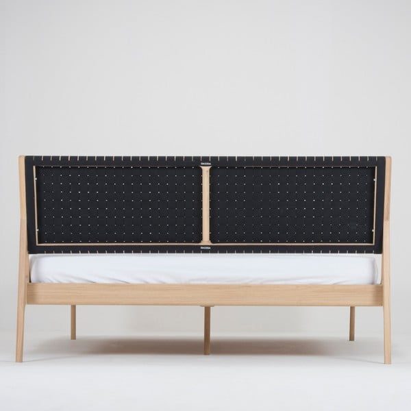 Krevet od punog hrasta s crnim uzglavljem Gazzda Fawn, 140 x 200 cm-image-4