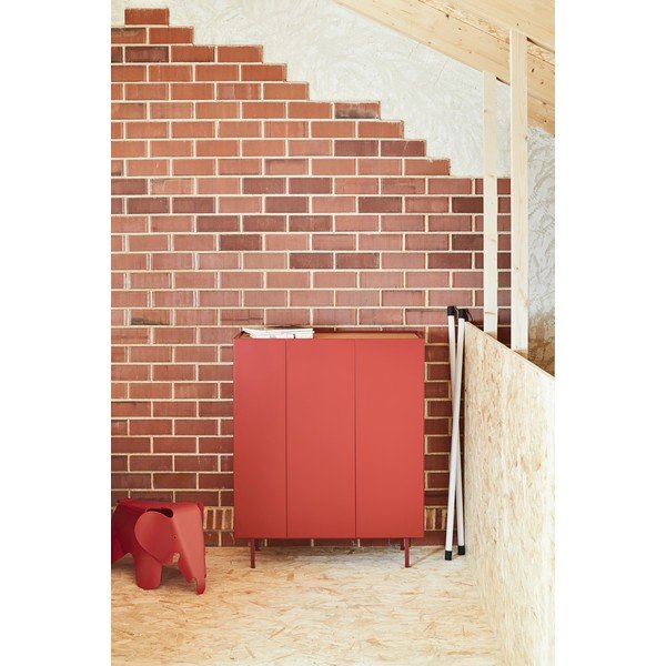 Crvena visoka komoda u dekoru hrasta 95x120 cm Arista – Teulat-image-1