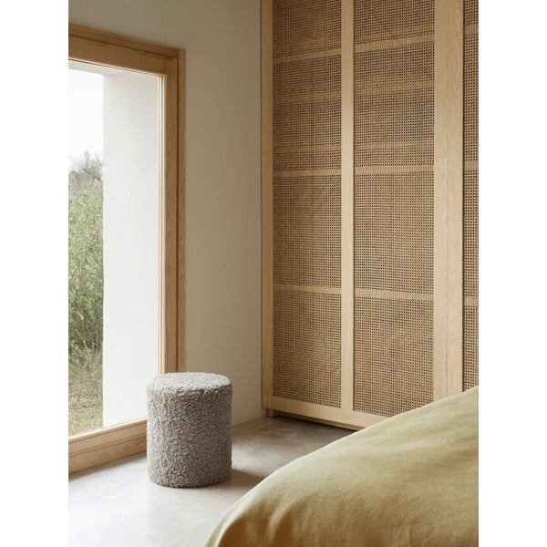 Sivi tabure od bouclé tkanine Teddy – Blomus-image-4