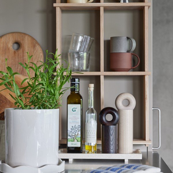 Ručno rađena ukrasna tegla za cvijeće od kamenine ø 16,5 cm Nami – OYOY Living Design-image-1