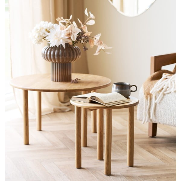 Okrugao stolić za kavu od punog hrasta u prirodnoj boji ø 70 cm Jena – House Nordic-image-1