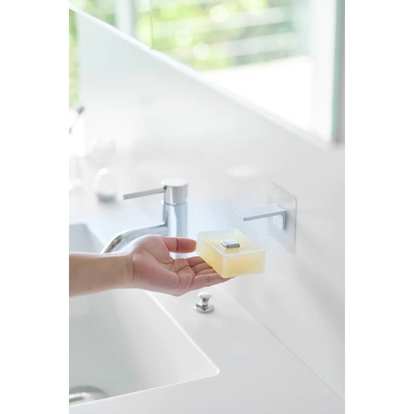 Bijeli plastičan samoljepljiv magnetni držač sapuna Film Hook – YAMAZAKI-image-4