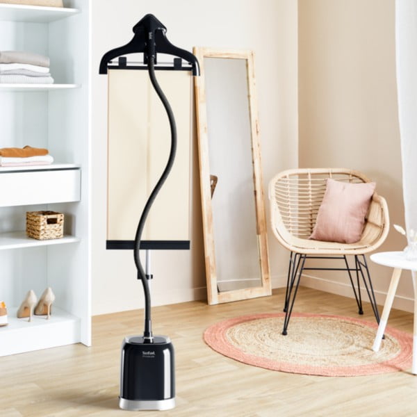 Crni aparat za parenje odjeće Pro Style IT3480 – Tefal-image-1